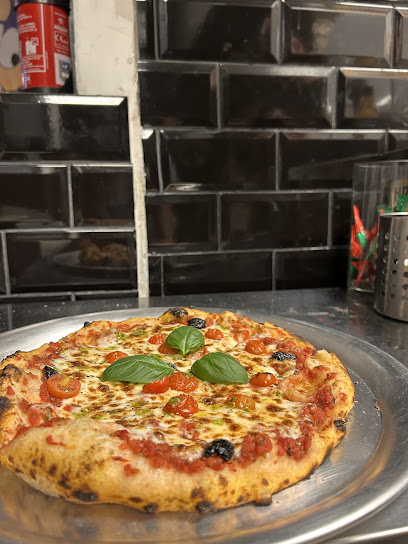Pizza de Pizzeria La Strada à Bouc-Bel-Air